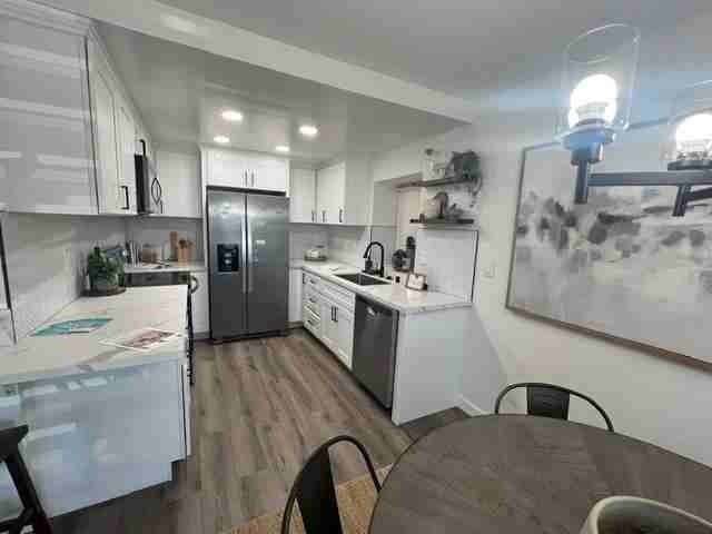 1324 S Pacific St - Photo 4 of 11