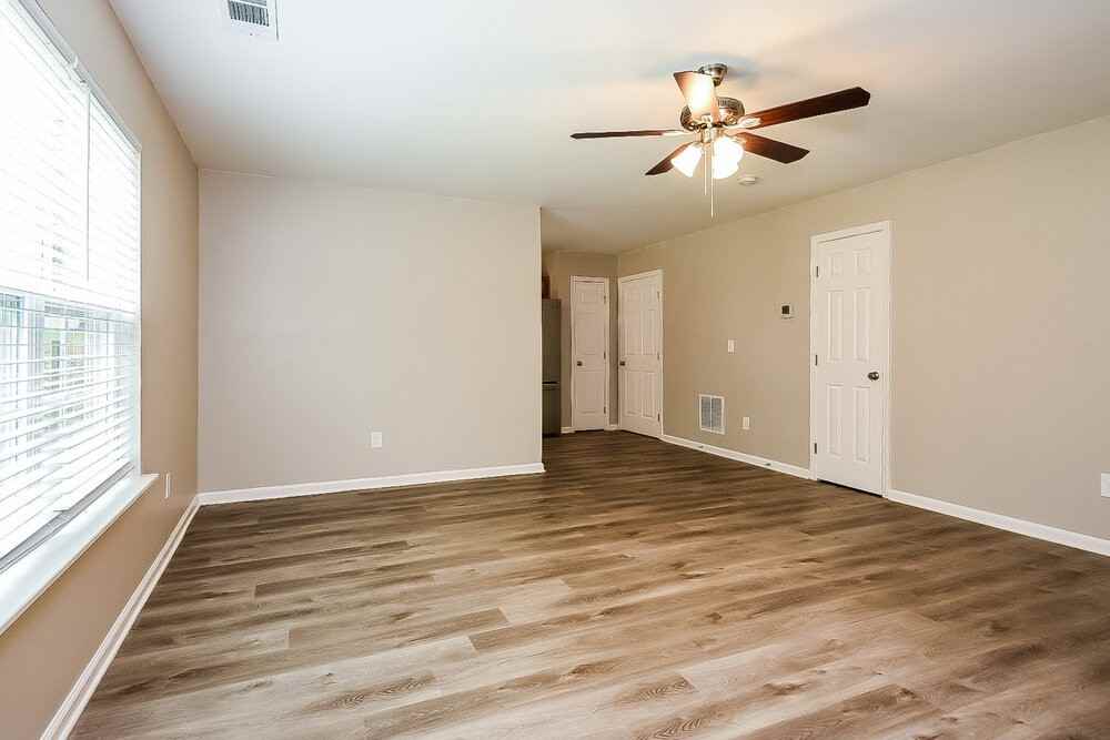 313 Village Chase - Photo 7 of 17