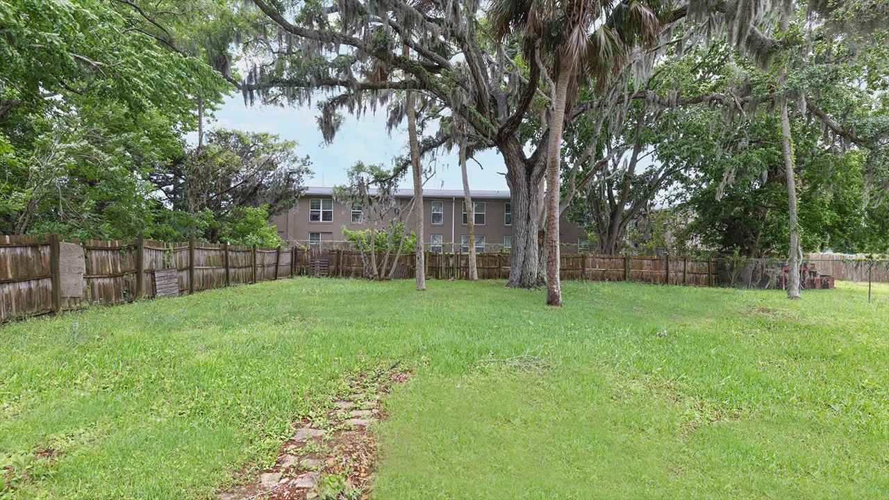 420 S Caroline St - Photo 5 of 11