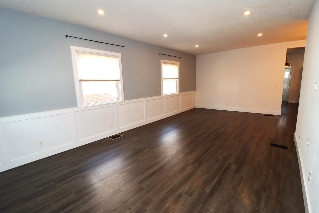 120 S Court St - Photo 7 of 47