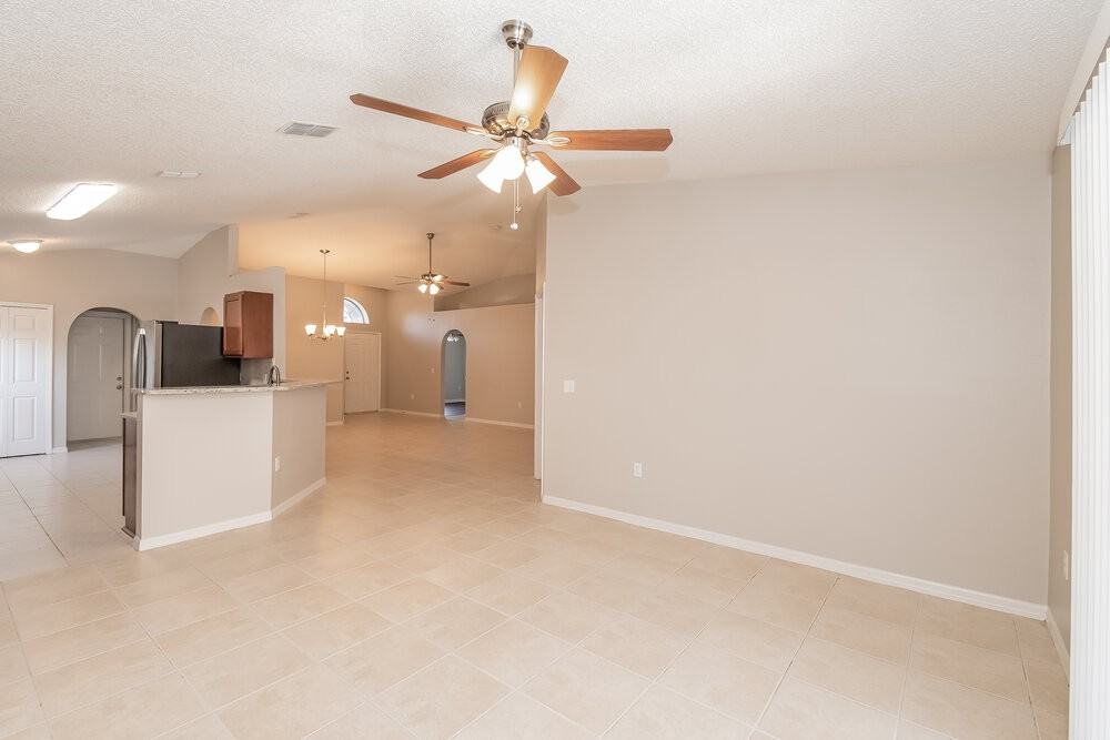 7390 Overland Park Blvd - Photo 2 of 15