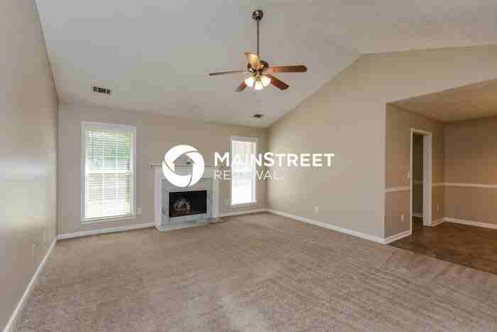 155 Creekside Trl - Photo 2 of 16