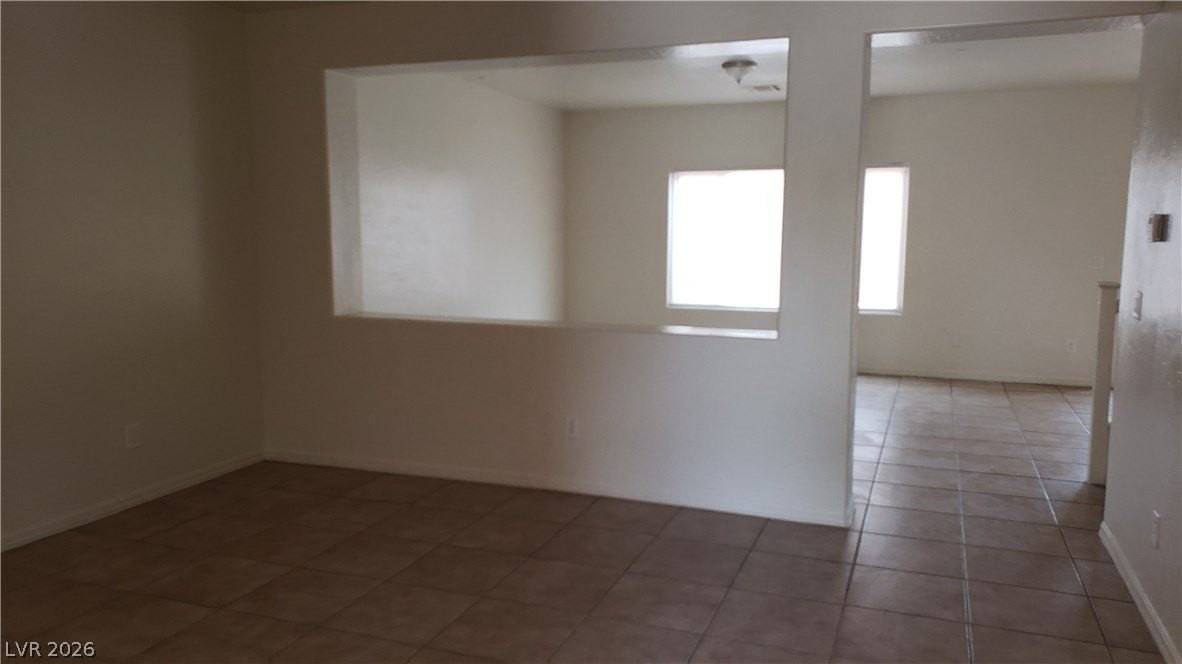 5526 Moonlight Garden St - Photo 7 of 27