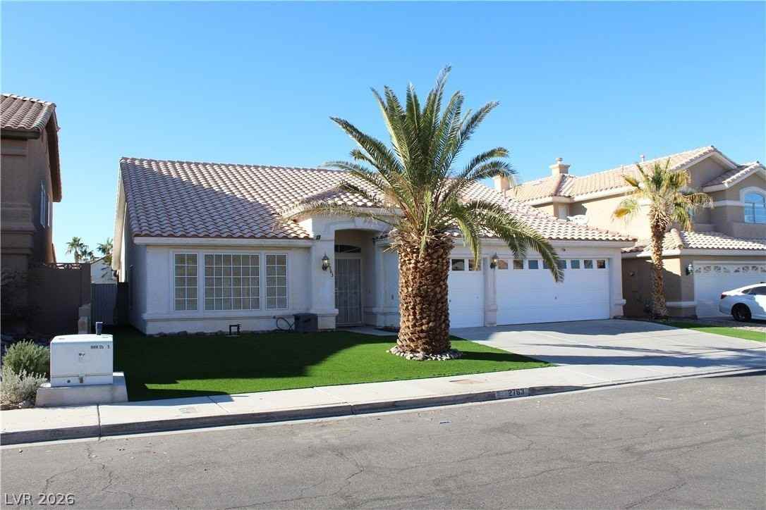 2763 Chokecherry Ave - Photo 3 of 29