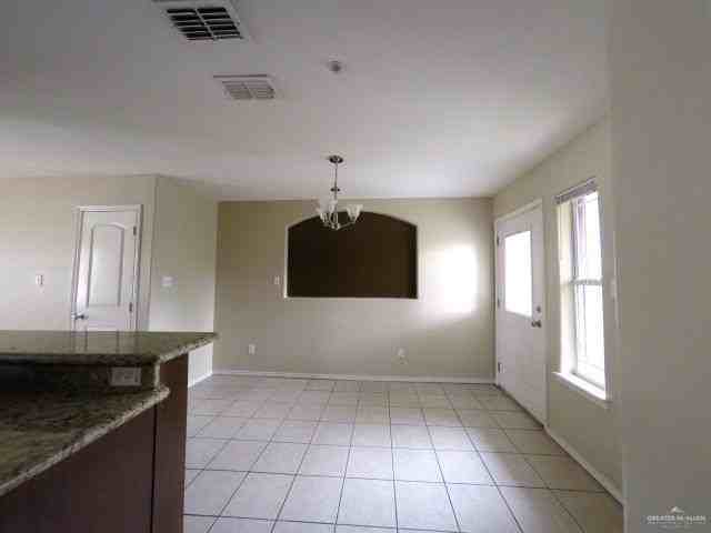 400 S 49th St #2 - Photo 7 of 13