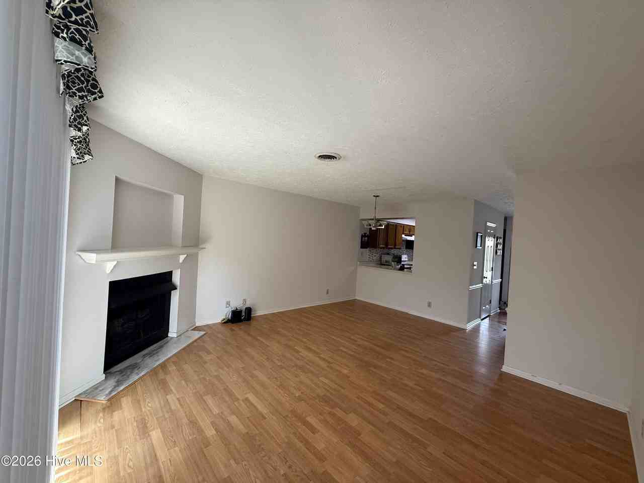 940 Linden Rd #10 - Photo 6 of 15
