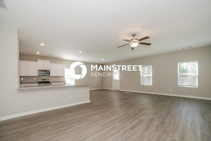 523 Firethorn Ct - Photo 4 of 17