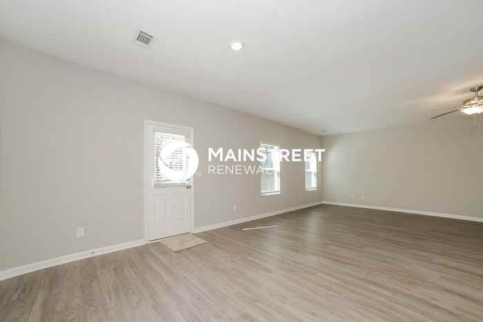 523 Firethorn Ct - Photo 5 of 17