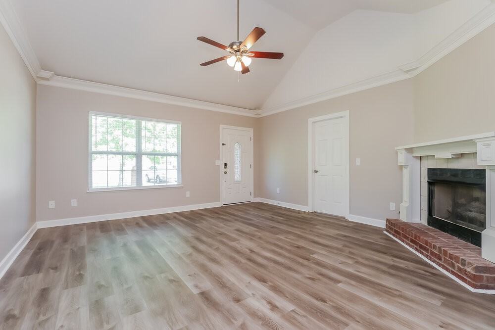 407 Cindi Ct - Photo 3 of 16