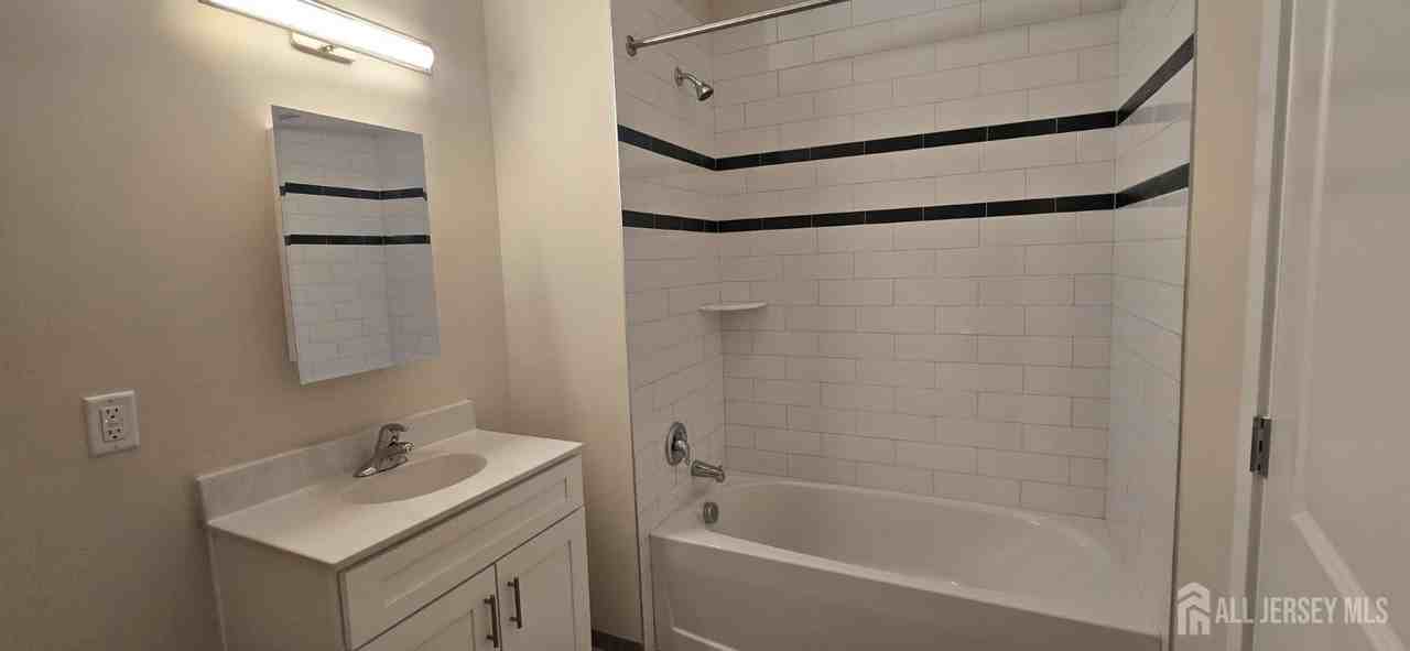 211 Henderson Rd Unit 1302 - Photo 4 of 27