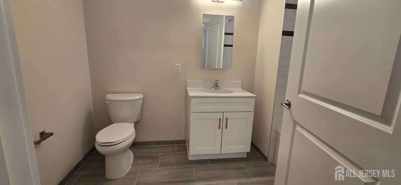 211 Henderson Rd Unit 1302 - Photo 6 of 27