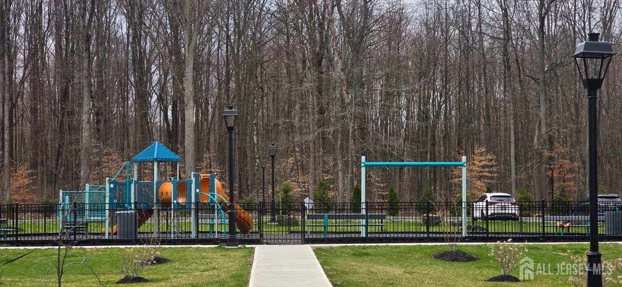 211 Henderson Rd Unit 2202 - Photo 5 of 27