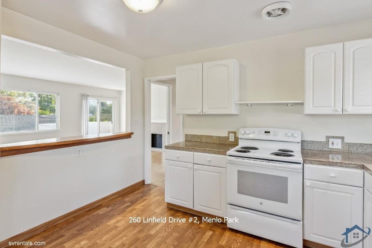 260 Linfield Dr - Photo 5 of 18