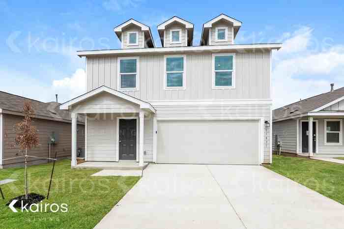 13831 Weir Pl - Photo 2 of 17