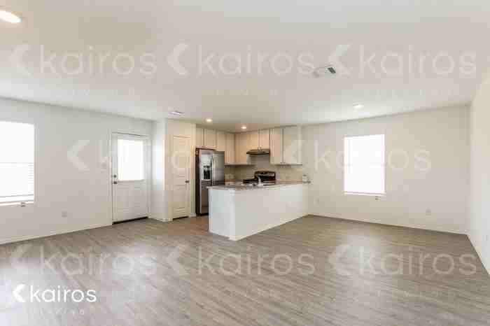 13831 Weir Pl - Photo 6 of 17