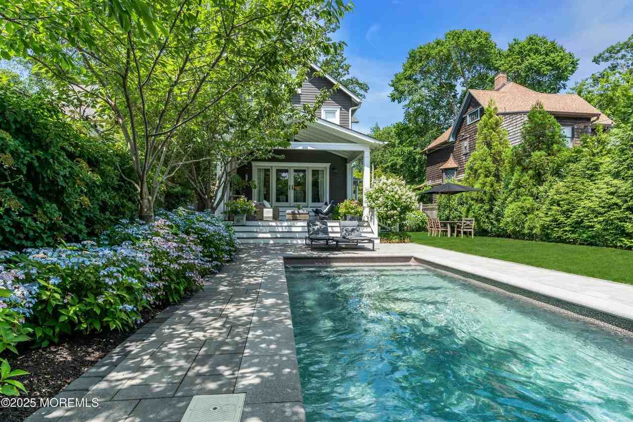 1108 4th Ave - Photo 2 of 22