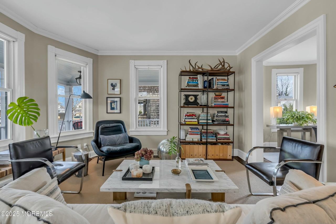 1108 4th Ave - Photo 3 of 22