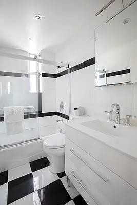 W 51st St #151516 - Photo 7 of 20