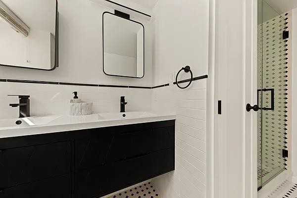 W 51st St #2124 - Photo 5 of 20