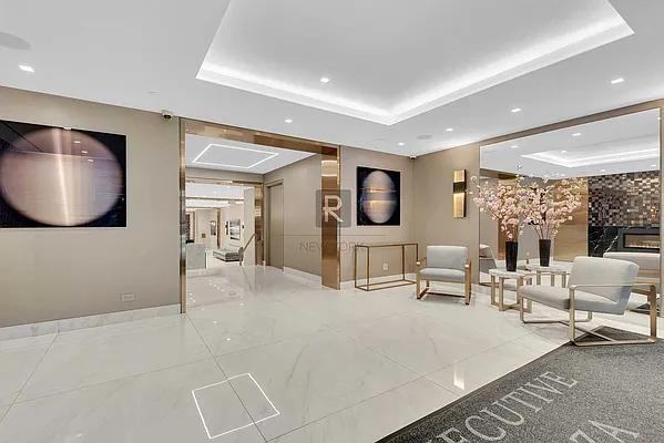 W 51st St #1527 - Photo 7 of 20