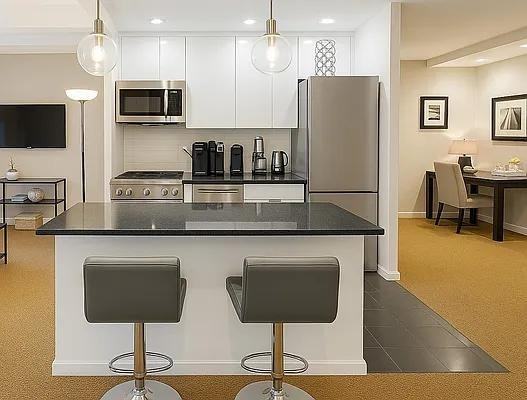 W 51st St #1008 - Photo 4 of 20