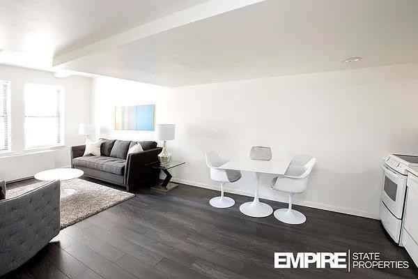 W 51st St #722 - Photo 5 of 19