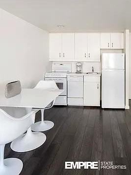 W 51st St #722 - Photo 6 of 19