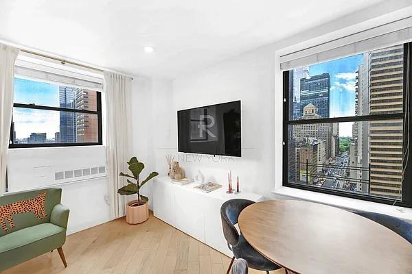 W 51st St #1919 - Photo 2 of 20