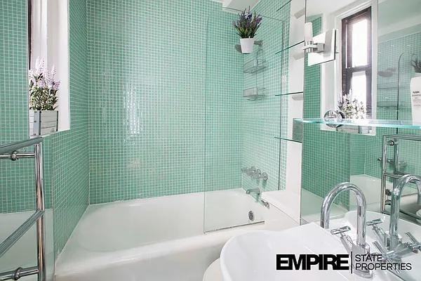 W 51st St #1927A - Photo 5 of 20