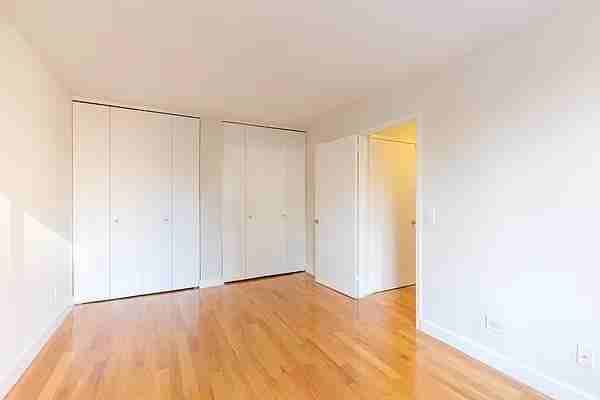 W 48th St #26A - Photo 3 of 9