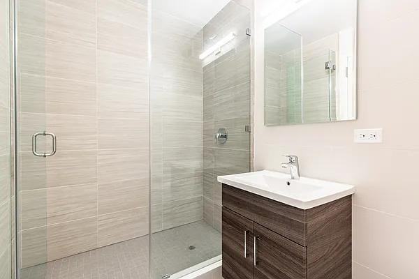 W 48th St #42D - Photo 4 of 5