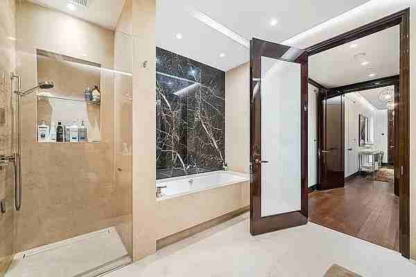 W 53rd St #20C - Photo 4 of 20