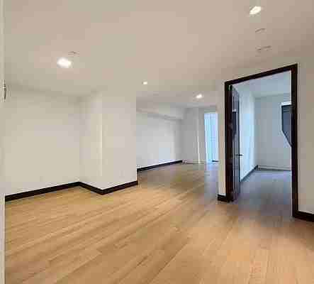 W 53rd St #15A - Photo 7 of 20