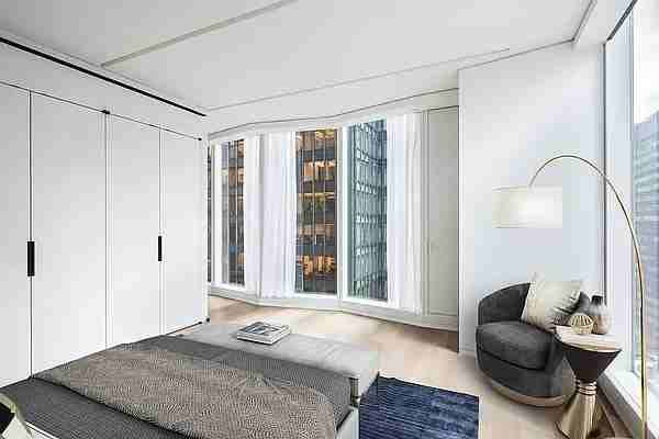 E 53rd St #17A - Photo 7 of 20