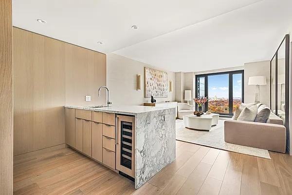 W 56th St #34A - Photo 4 of 20