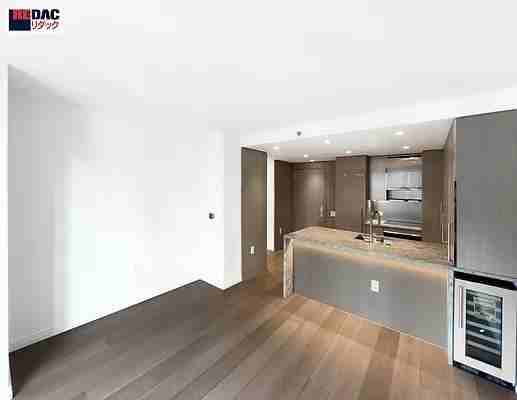 W 56th St #38G - Photo 4 of 11