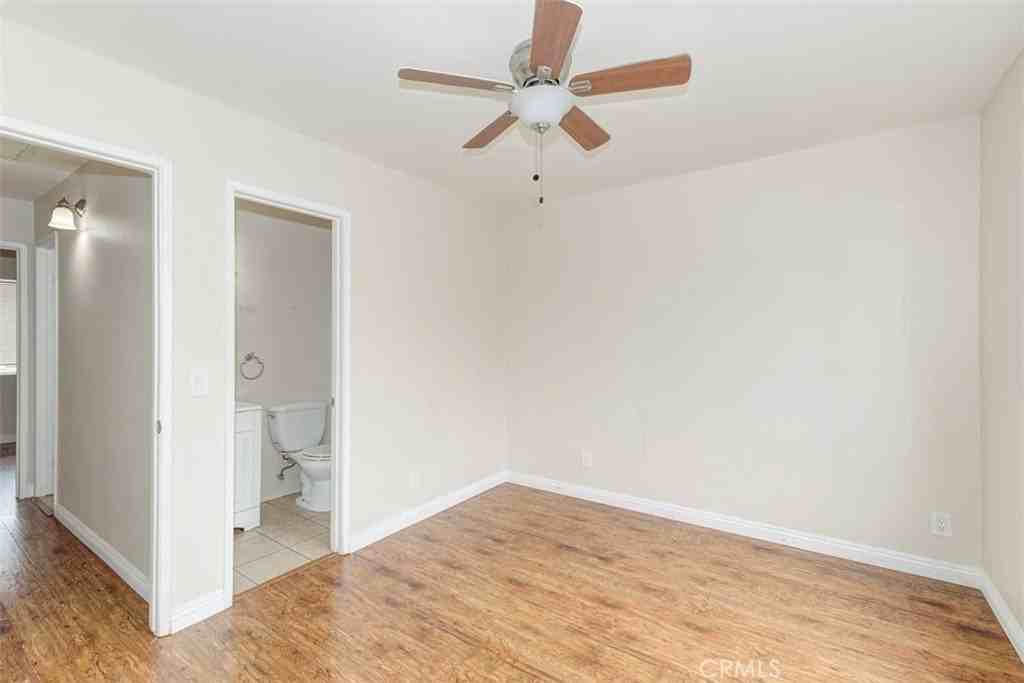 646 Nebraska Ave - Photo 5 of 9