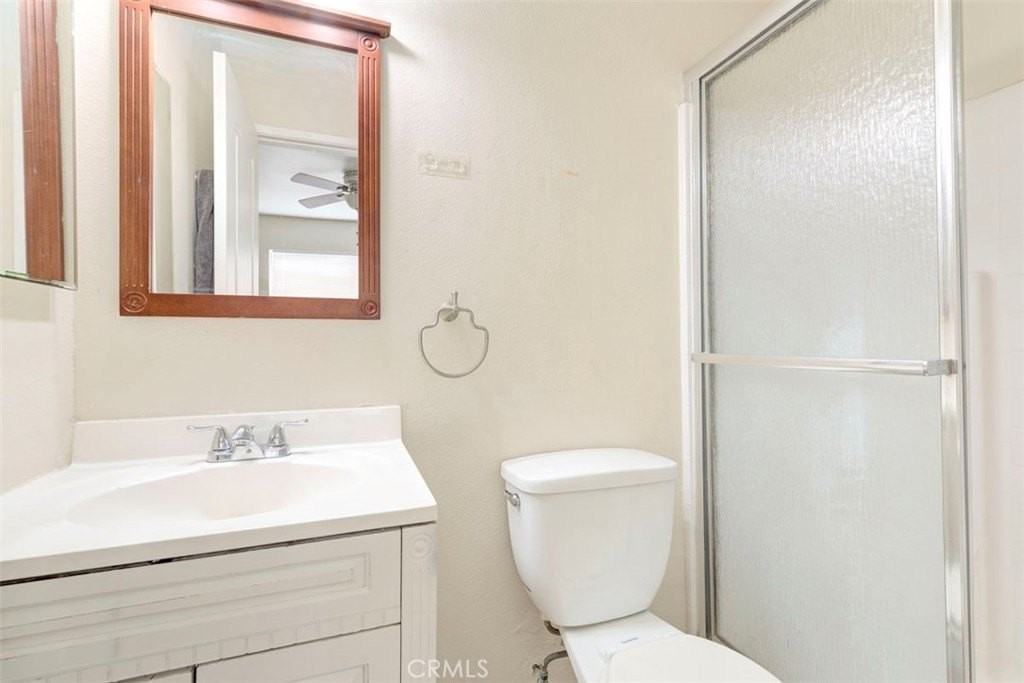 646 Nebraska Ave - Photo 6 of 9