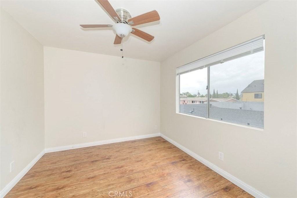 646 Nebraska Ave - Photo 7 of 9