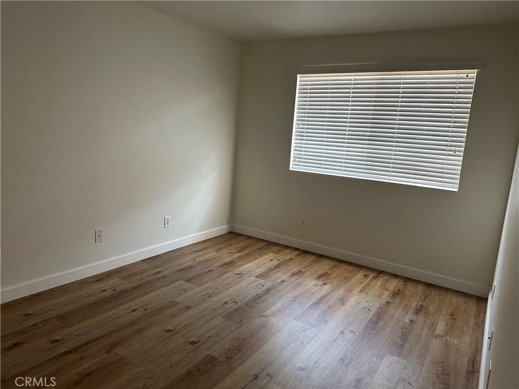 11450 186th St - Photo 7 of 13