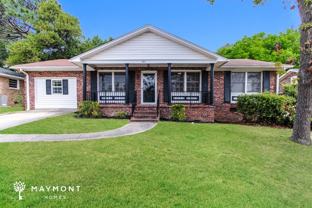 305 Shoreditch Dr - Photo 1 of 1