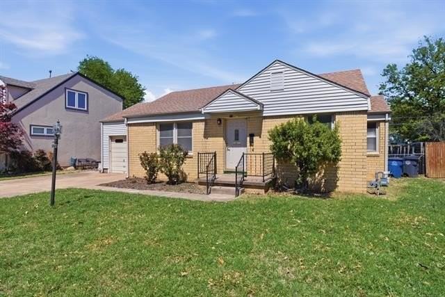 121 E 35th St - Photo 2 of 11