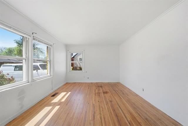 121 E 35th St - Photo 5 of 11