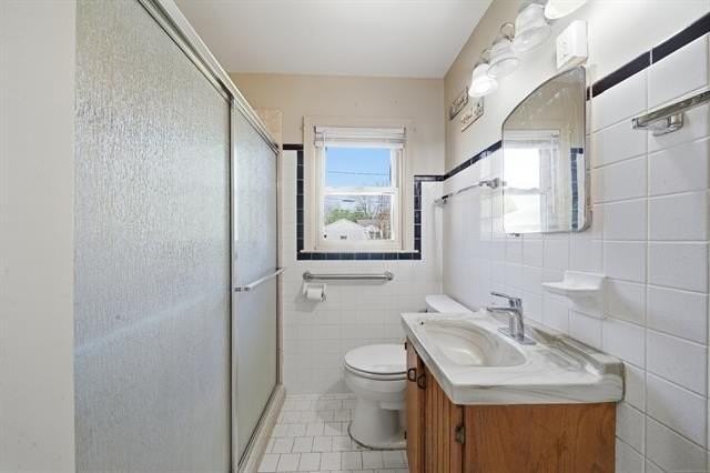 121 E 35th St - Photo 7 of 11