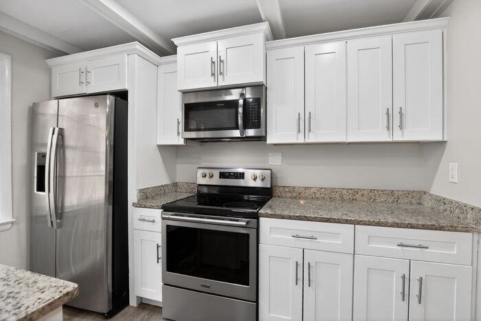 8512 Rose Marie Dr #A - Photo 3 of 15