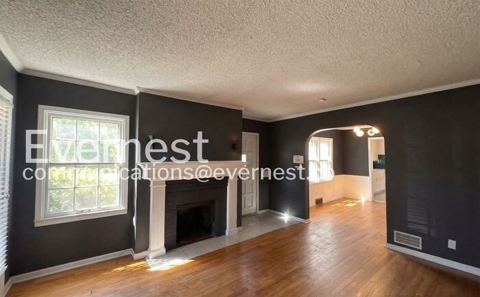 5513 Reeds Rd - Photo 6 of 29