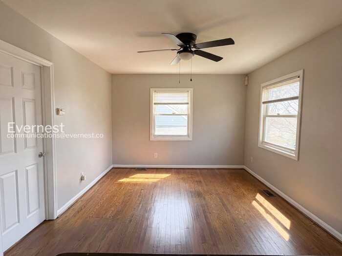 7730 Emerson Rd - Photo 3 of 34