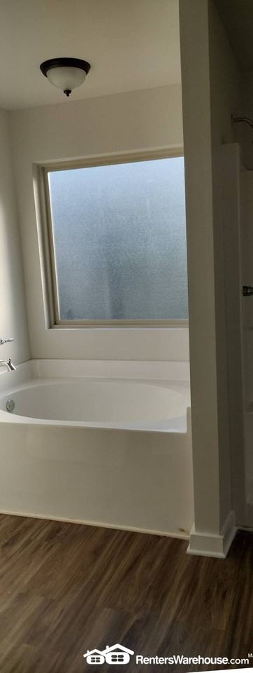 3530 Misty Hollow Dr - Photo 4 of 12