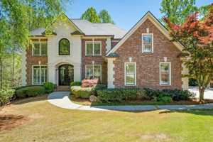 featured image of 7015 Blackthorn Ln