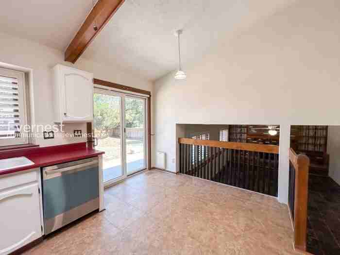 4035 Thundercloud Dr - Photo 5 of 24